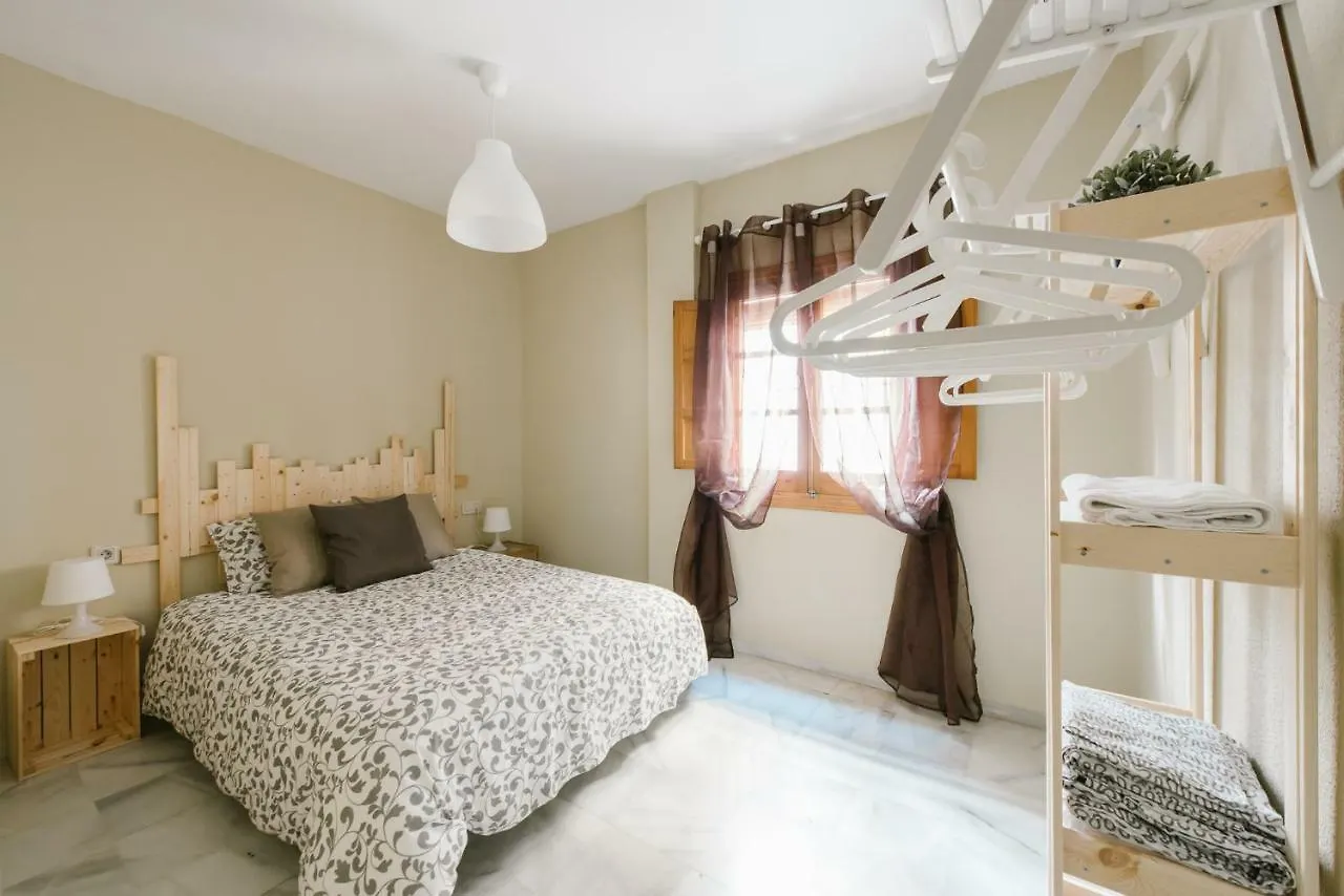 Sevilla Apartment Leonor 0*,  İspanya